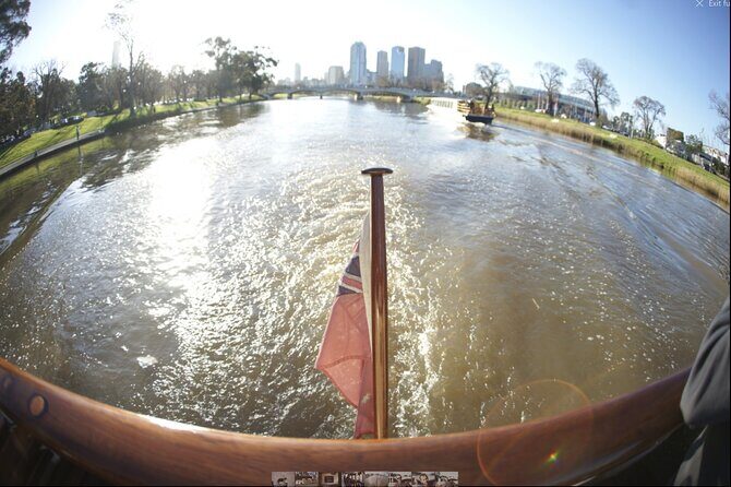 1 Hour Sight seeing Melbourne River Cruise on historic vessel - The Downstream Segment: Docklands, Port Views, and Skyline Energy
