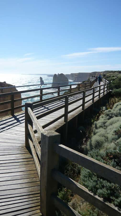 2 Day Great Ocean Road Small Group Tour - Loch Ard Gorge: shipwreck story with real artifacts in hand