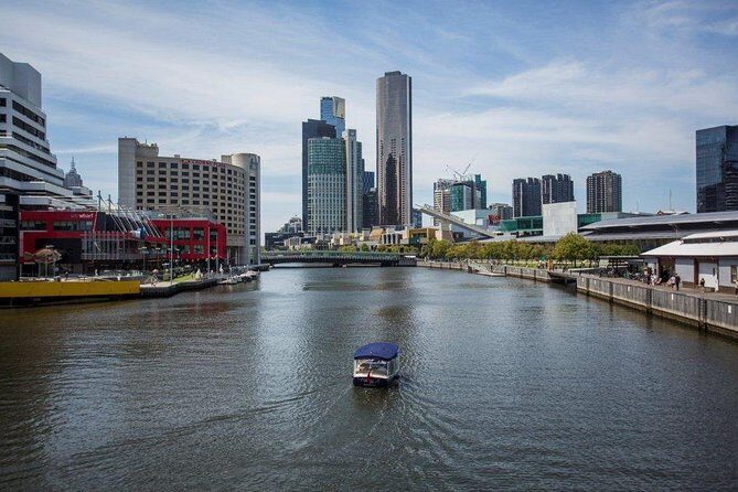 2-Hour Self-Drive Boat Hire on the Yarra River - Your 2-hour loop: what you’ll likely see from Docklands to Southbank