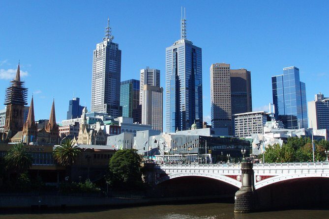 4 Hour Private Tour of Melbourne's Iconic Highlights with Guide - Shrine of Remembrance and Flinders Street Station: memorial views and the clocks