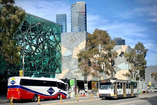 4 Hours Sightseeing Small Group Tour in Melbourne City - Where you start: Federation Square to “main-sight mode”