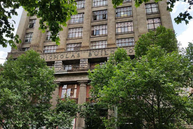 Architecture Tour of Melbourne - Hidden layers: what the guide actually adds