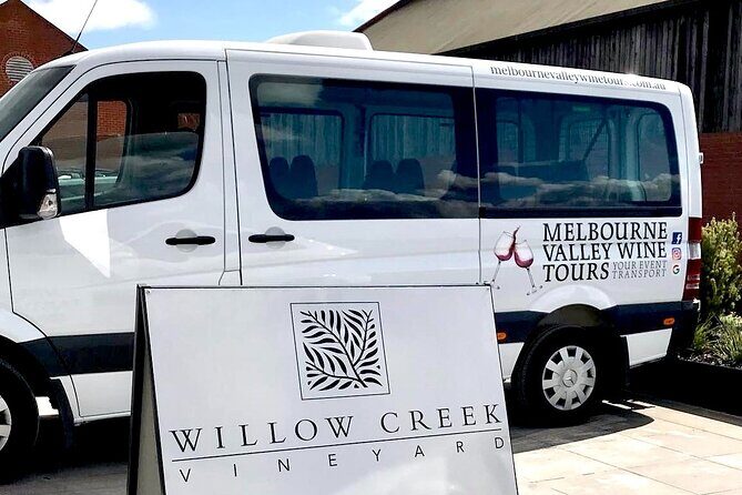 Chocolate and wine tasting tour in the Yarra Valley. - Guide-led experience: Adrian’s role and why group size matters