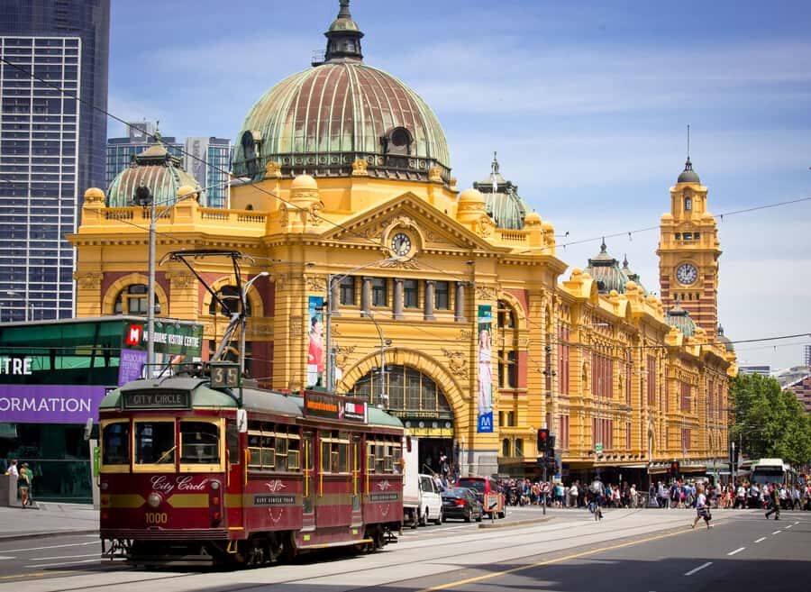 Classic Pivate Melbourne Walking Tour Start from your hotel - Key highlights to know before you go