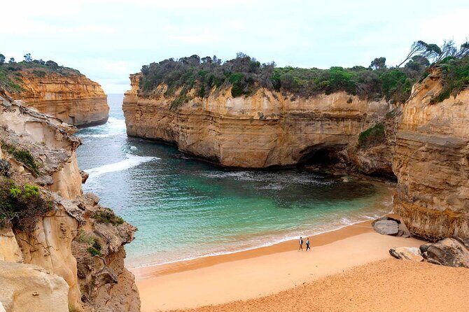 Coastal Magic - Melbourne 12 Apostles & Beyond - Getting there from Melbourne: what to expect on the bus