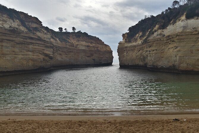 Express Twelve Apostles Day Trip from Melbourne - From Melbourne to the Coast: Pickup, West Gate Bridge Views, and Drive Time
