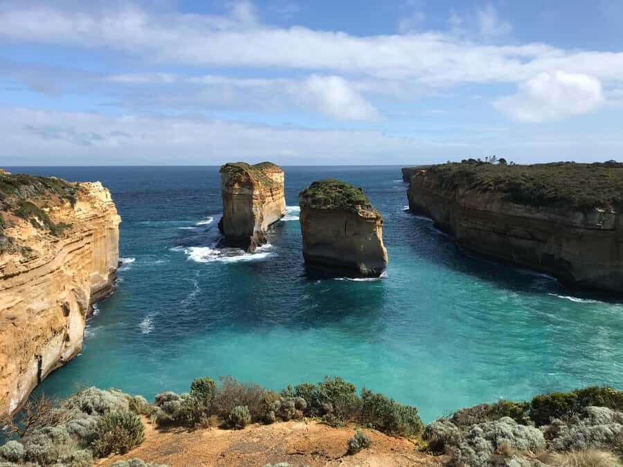 From Melbourne: Great Ocean Road Boutique Tour in Reverse - Twelve Apostles, Gibson Steps, and Loch Ard Gorge: The Clifftop Hits (Before the Crowds)