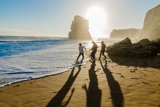 Full Day Tour of Great Ocean Road and 12 Apostles from Melbourne - Memorial Arch and the Great Ocean Road Drive: History + Big Views