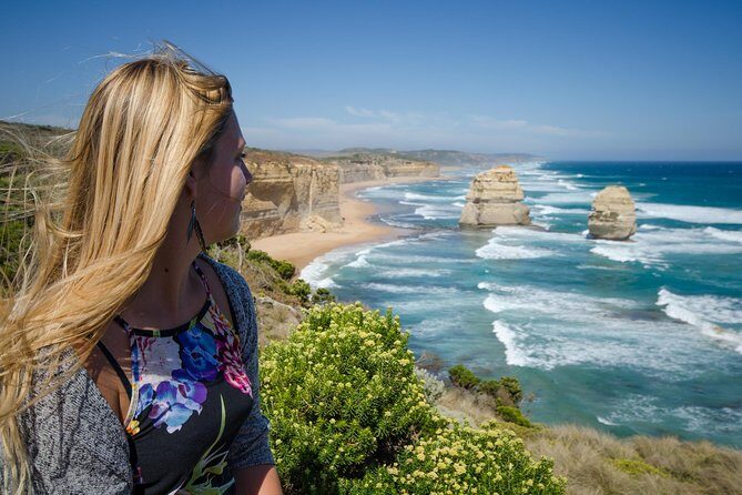 Great Ocean Road, 12 Apostles, Loch Ard Gorge & lunch - Melbourne - Stop One: The WWI Memorial Stop and Colac Morning Tea Break