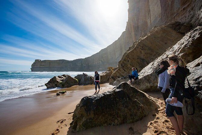 Great Ocean Road, 12 Apostles, Loch Ard Gorge & lunch - Melbourne - The 12 Apostles Visitor Facility: Morning Light and Photo-Friendly Time