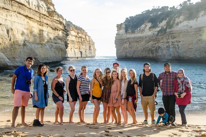 Great Ocean Road 12 Apostles & Rainforest Walk with Morning Tea - Apollo Bay lunch break: real time in a seaside town