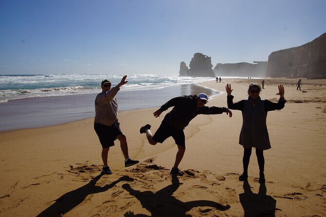 Great Ocean Road & Beyond 4 day Adventure Melbourne to Adelaide - Day 2: Shipwreck Coast icons—Loch Ard Gorge, London Bridge, and Twelve Apostles