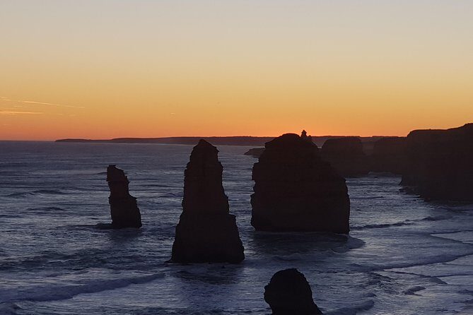 Great Ocean Road Private Luxury Tour - Scenic stop breaks: Memorial Archway and Teddy’s Lookout photos