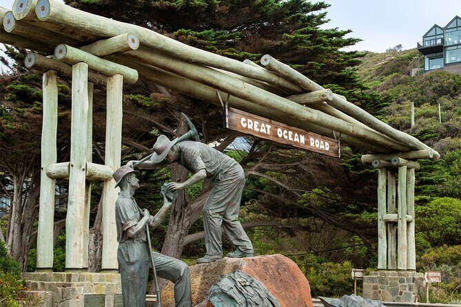 Great Ocean Road Reverse Tour with Iconic Stops & Wildlife - Why the reverse route from Melbourne feels smarter