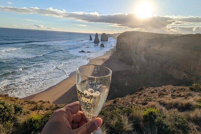 Great Ocean Road Small Group Tour with Dingos, Sparkling & Lunch - Premium comfort on the Great Ocean Road: the small-group setup and what it changes