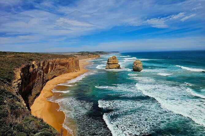 Great Ocean Road Small Group Tour with Dingos, Sparkling & Lunch - Morning in Melbourne: Arts Centre coffee and a 7:30am start that pays off