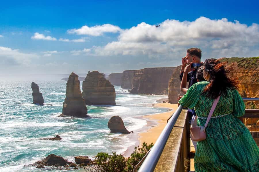 Great Ocean Road Tour w/ Deluxe Minibus & Top-Rated Guide - The Real Appeal: Small-Group Comfort on a Mega-Scenic Route