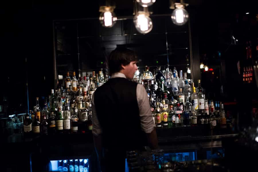 Hidden Bars Tour - Why hidden bars are hard to find on your own