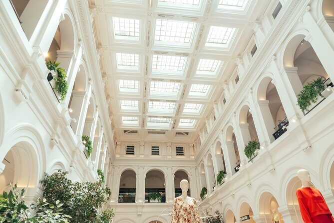 Highlights & Hidden Gems With Locals: Best of Melbourne Private Tour - Parliament House of Victoria and the Princess Theatre’s ghost stories