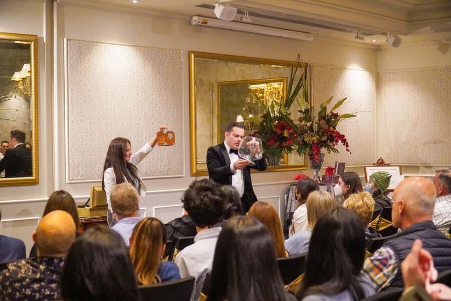 Impossible Occurrences - Melbourne Magic Show - The show itself: illusion and mind reading inches from your eyes