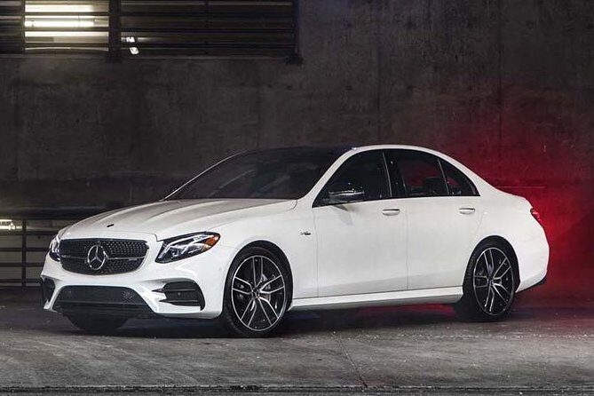 Luxury Chauffeur Car Melbourne Airport To CBD or city to airport - How the Melbourne Airport to CBD chauffeur actually feels