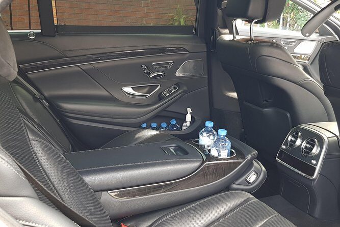Luxury Private Airport Transfer Melbourne - Luggage limits that matter more than you think