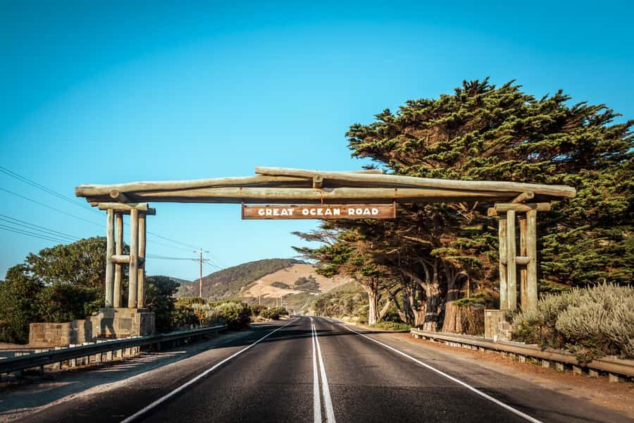 Melbourne: 12 Apostles, Otways & Great Ocean Road Day Tour - Koalas at Kennett’s River plus a real taste of coastal towns