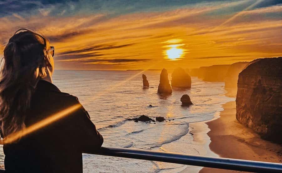 Melbourne: 12 Apostles Sunset Tour - Less Crowds - Small-group comfort on a Great Ocean Road minibus