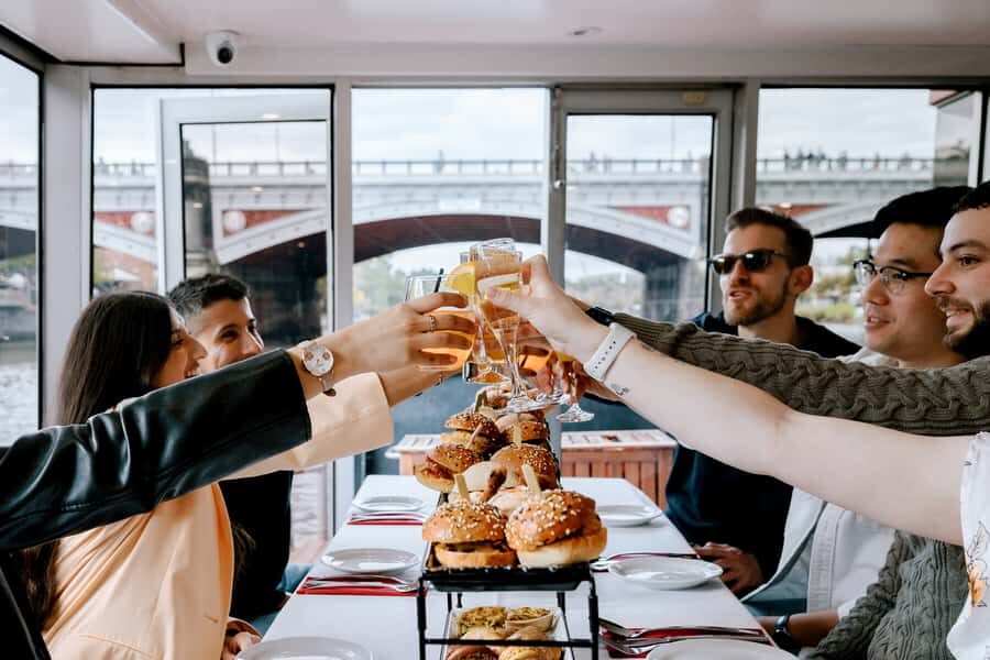 Melbourne: 2-Hour Bottomless Brunch Cruise - From Southgate Check-In to Floating Brunch Timing