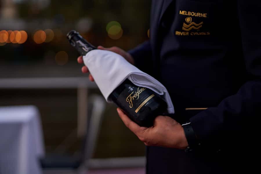 Melbourne: 4-Course Dinner Cruise with Drinks - Drinks included: what “premium selection” means in real life