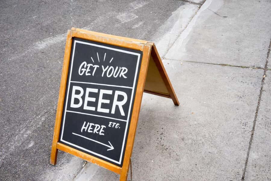 Melbourne Beer Tour – Hidden Bars & Local Brews - After the Last Pint: Using the Local Tips Well
