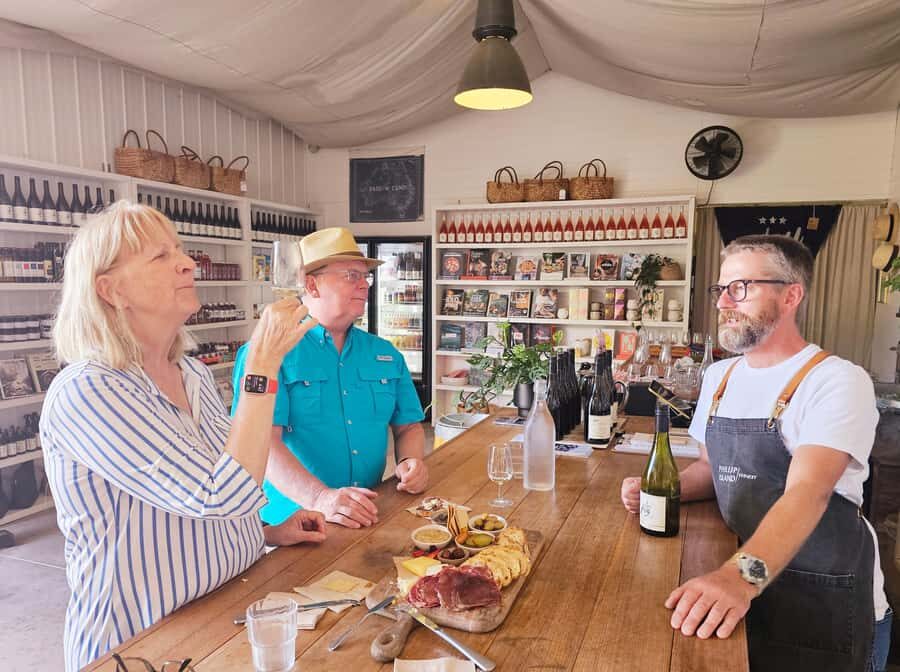 Melbourne: Boutique Phillip Island Wine, Dine & Penguin Tour - Price Check: Is $162 Worth the Mix of Wine, Lunch, and Penguin Parade?