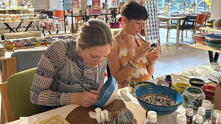 Melbourne: Ceramic Plates & Bowls Paint and Sip Classes - The Art Part: Step-by-Step Painting With Real Guidance