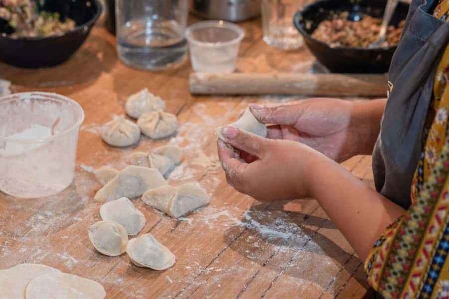 Melbourne: Chinese Dumpling Cooking Class with a Drink - Picking your filling: tofu, chicken, pork, or beef