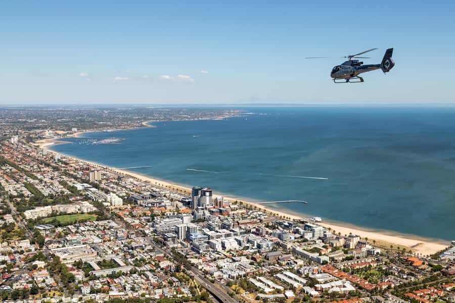 Melbourne: City and Bayside Helicopter Tour - First in the air: Moorabbin Airport and what the 20 minutes really feels like