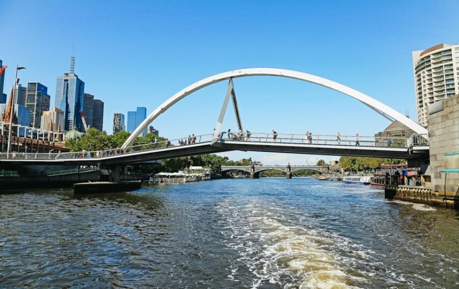 Melbourne: City and Williamstown Ferry Cruise - The Yarra River Segment: Commentary That Keeps You Oriented