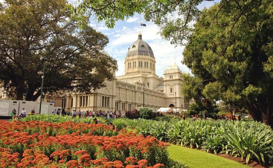 Melbourne: City Highlights Group Tour by Bus - Fitzroy Gardens, Cook’s Cottage, and Quick Green-Space Breathing