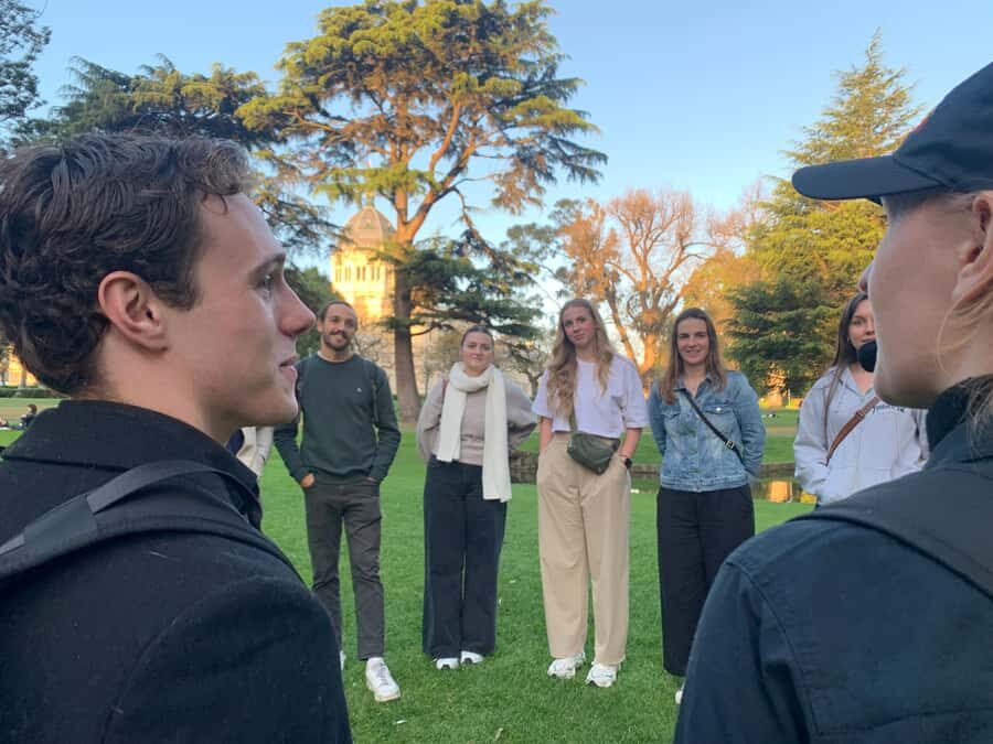 Melbourne: City Highlights Guided Walking Crime Tour - Who this tour suits best (and who may want to pass)