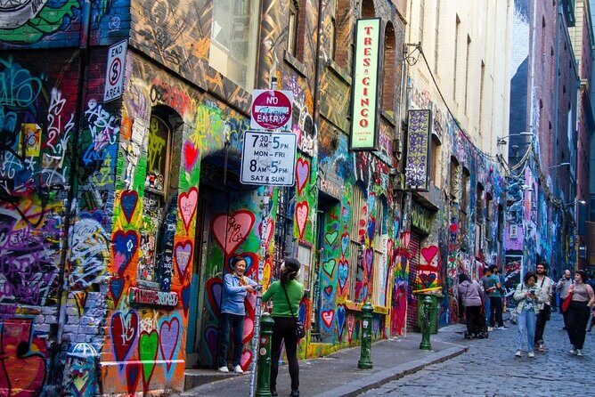 Melbourne City Highlights Small Group Tour - On-board comfort, Wi‑Fi, and the Go West Tours app