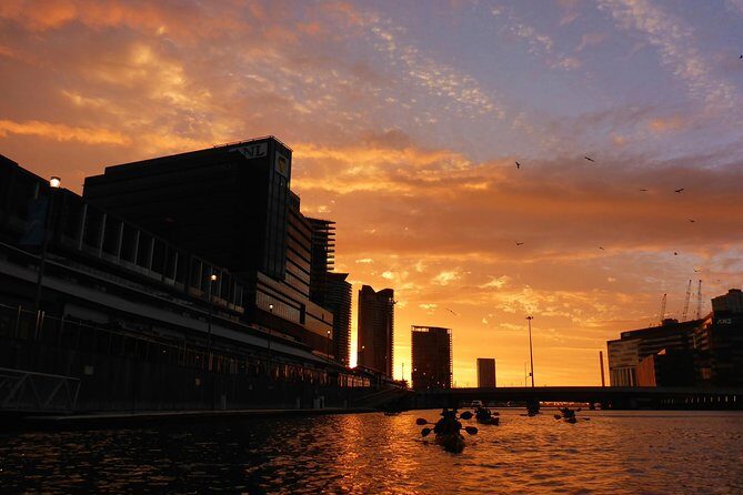 Melbourne City Twilight Kayak Tour - What’s included (and why it’s good value): gear, snacks, and guide-led photos