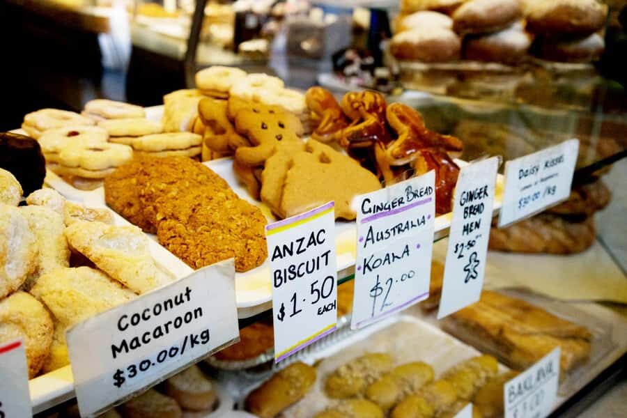 Melbourne Flavors: Queen Victoria Market Food Tour - Tastings and Coffee: How the Stops Work at the Market
