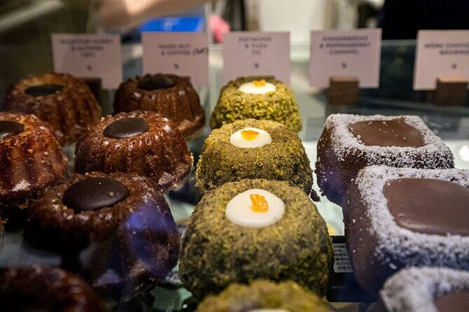 Melbourne Foodie Discovery Walking Tour - Degraves Street: People Watching With a Dumpling and Dessert Detour