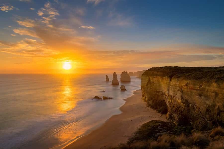 Melbourne: Great Ocean Road Day Tour with kangaroos & koalas - Pickup timing: choose your spot, then go with the flow