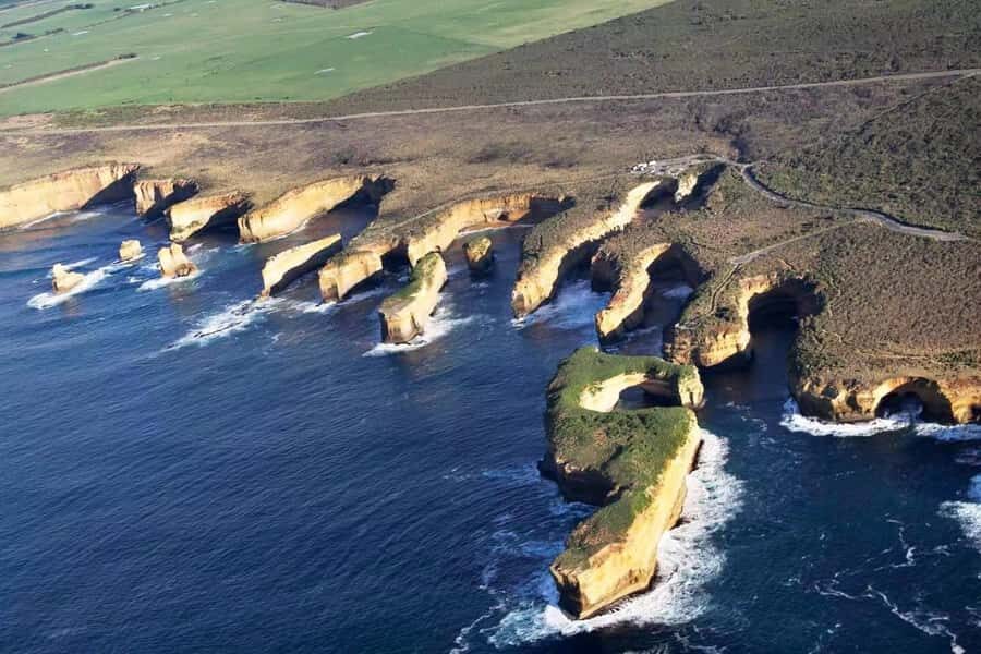 Melbourne: Great Ocean Road Max Highlights & London Bridge - Lorne and Apollo Bay: where lunch turns the long ride into a real day