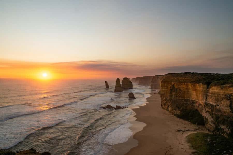Melbourne: Helicopter Tour to 12 Apostles & Great Ocean Rd - The Surf Coast and Great Ocean Road: what you’ll see from above