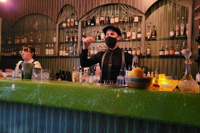 Melbourne Hidden Bar and Cocktail Tour - Stop 1: Laneways, Speakeasy Vibes, and Local Details