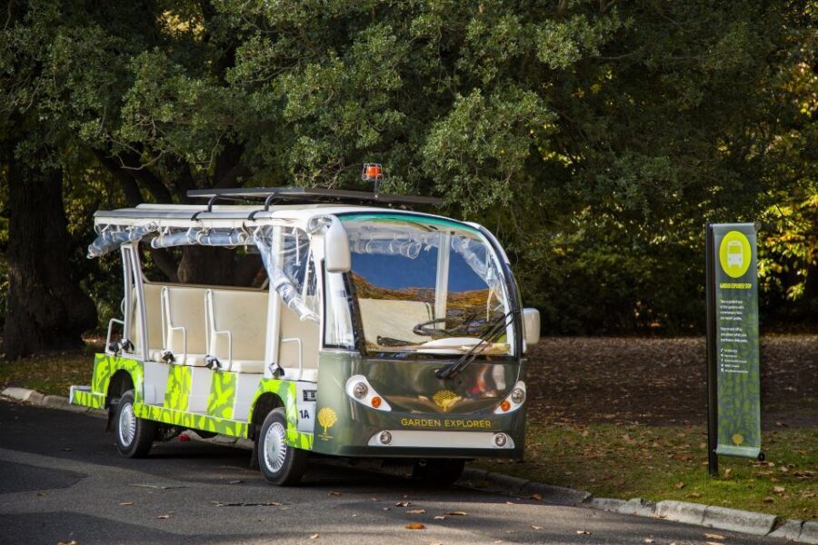 Melbourne: Melbourne Gardens Explorer Minibus Tour - How the ride moves: from the visitor centre to the first plant stop