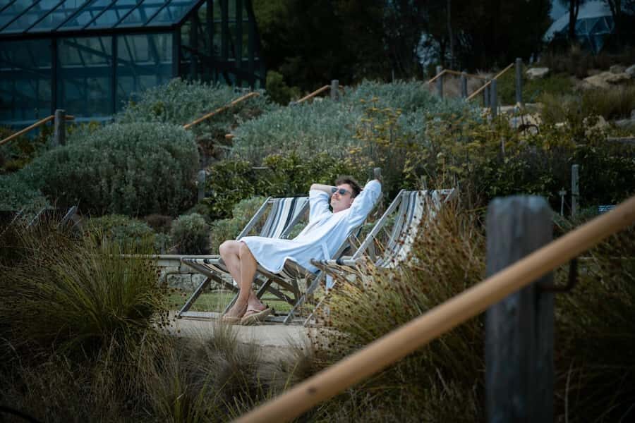Melbourne/Mornington: Peninsula Hot Springs and Winery Tour - Transportation Comfort: The Window Seat and the WiFi Matter