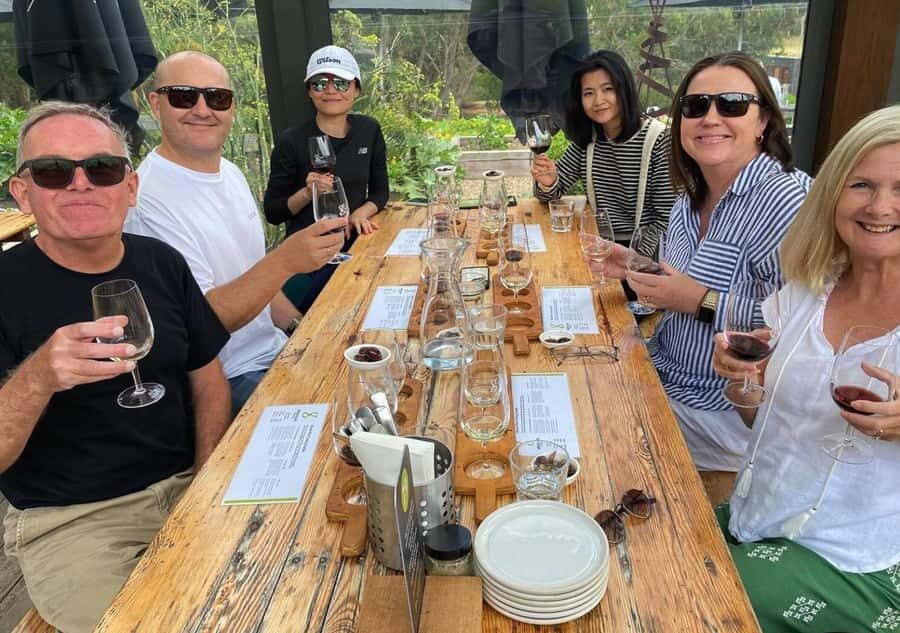 Melbourne/Mornington: Peninsula Hot Springs and Winery Tour - Arthur’s Seat Lookout: Port Phillip Bay Views and a Guided Walk