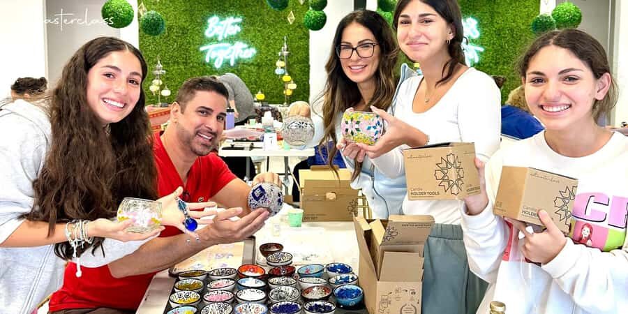 Melbourne: Mosaic Art Classes - Turkish Lamp Workshop - Turkish Lamp Workshop in Melbourne: the feel of making a craft souvenir